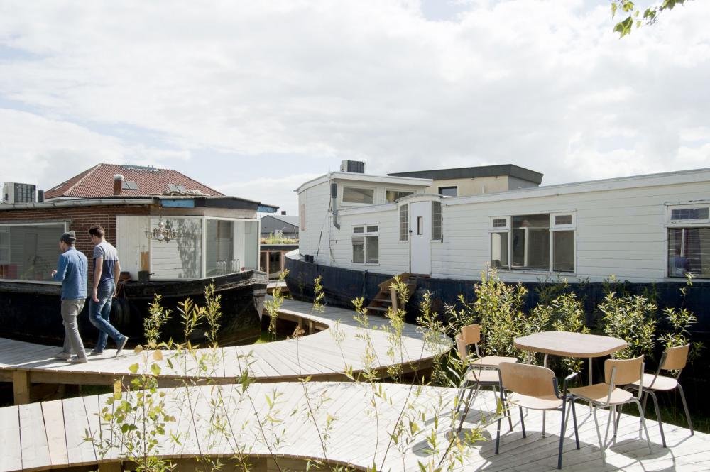 Photo © space&matter