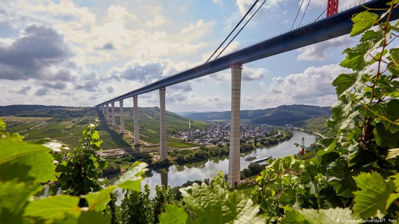 Elkészült Európa egyik legmagasabb hídja