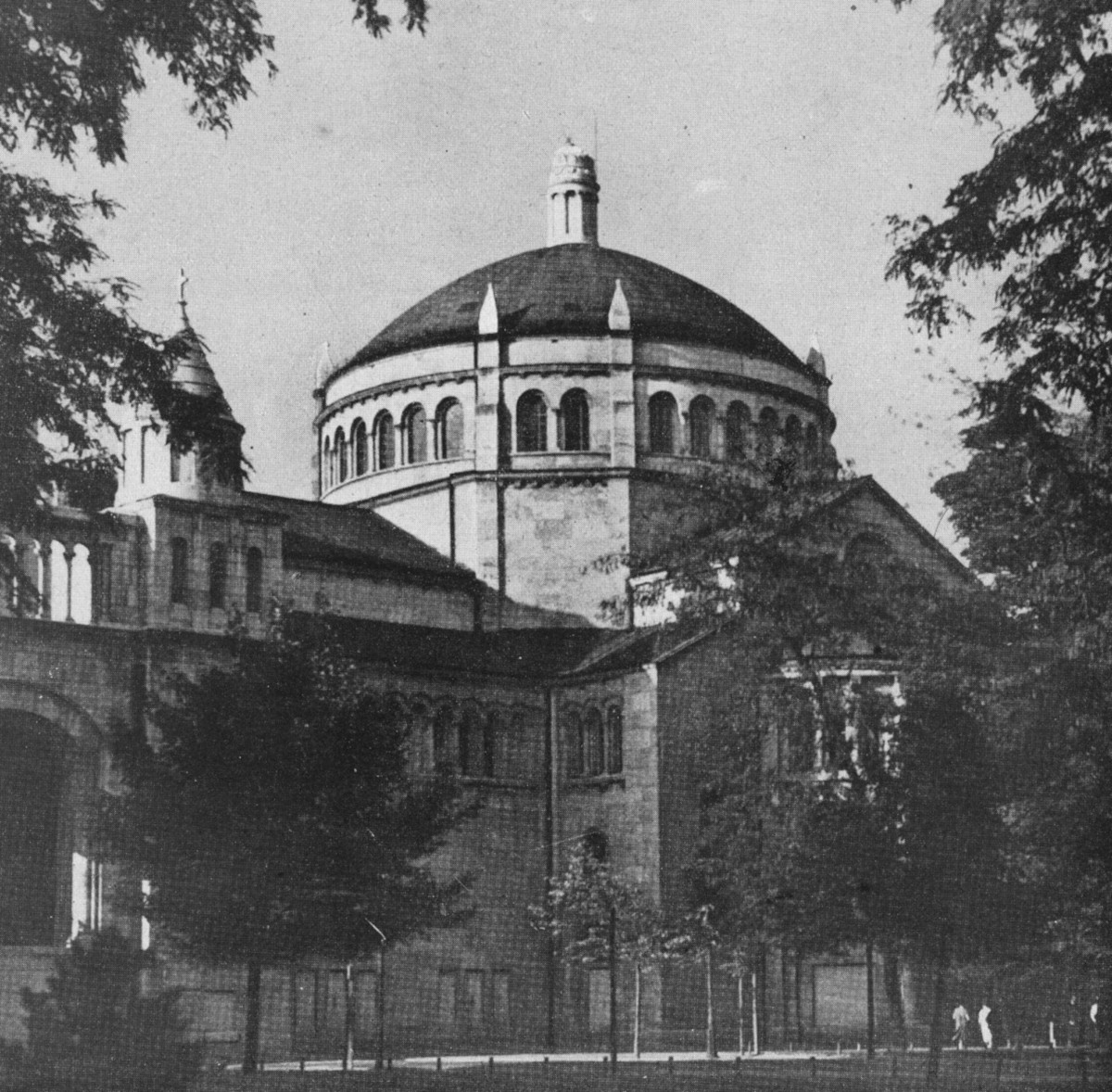 A Regnum Marianum (Forrás: Dr. Kotsis Iván: Épületek és tervek, Pósa Károly Könyvkereskedő Kiadása, Budapest, 1945 – Lechner Tudásközpont szakkönyvtára)