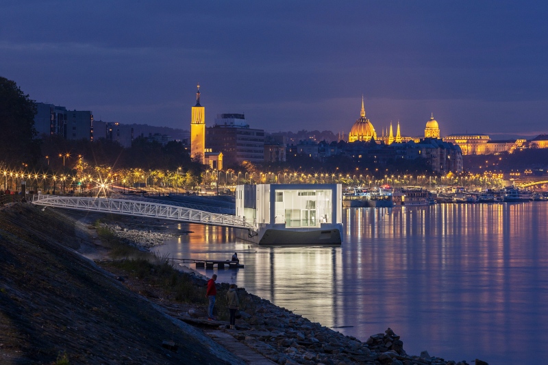 Budapest talán legvagányabb hajója lett a Stopper