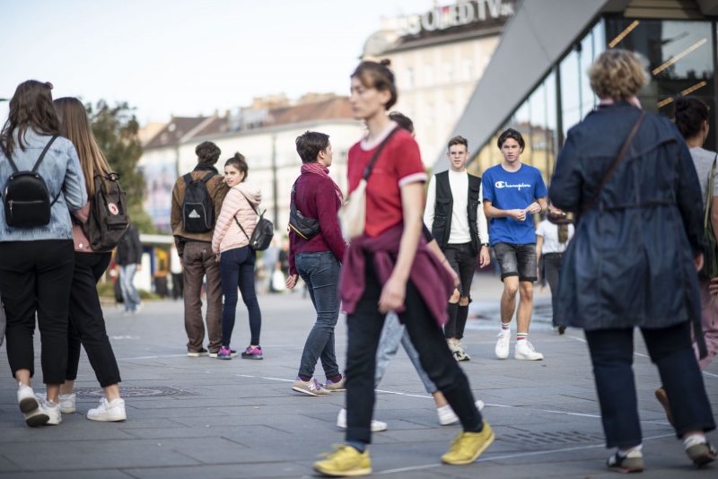 Hipnotikus térszimfónia Szegeden és Budapesten