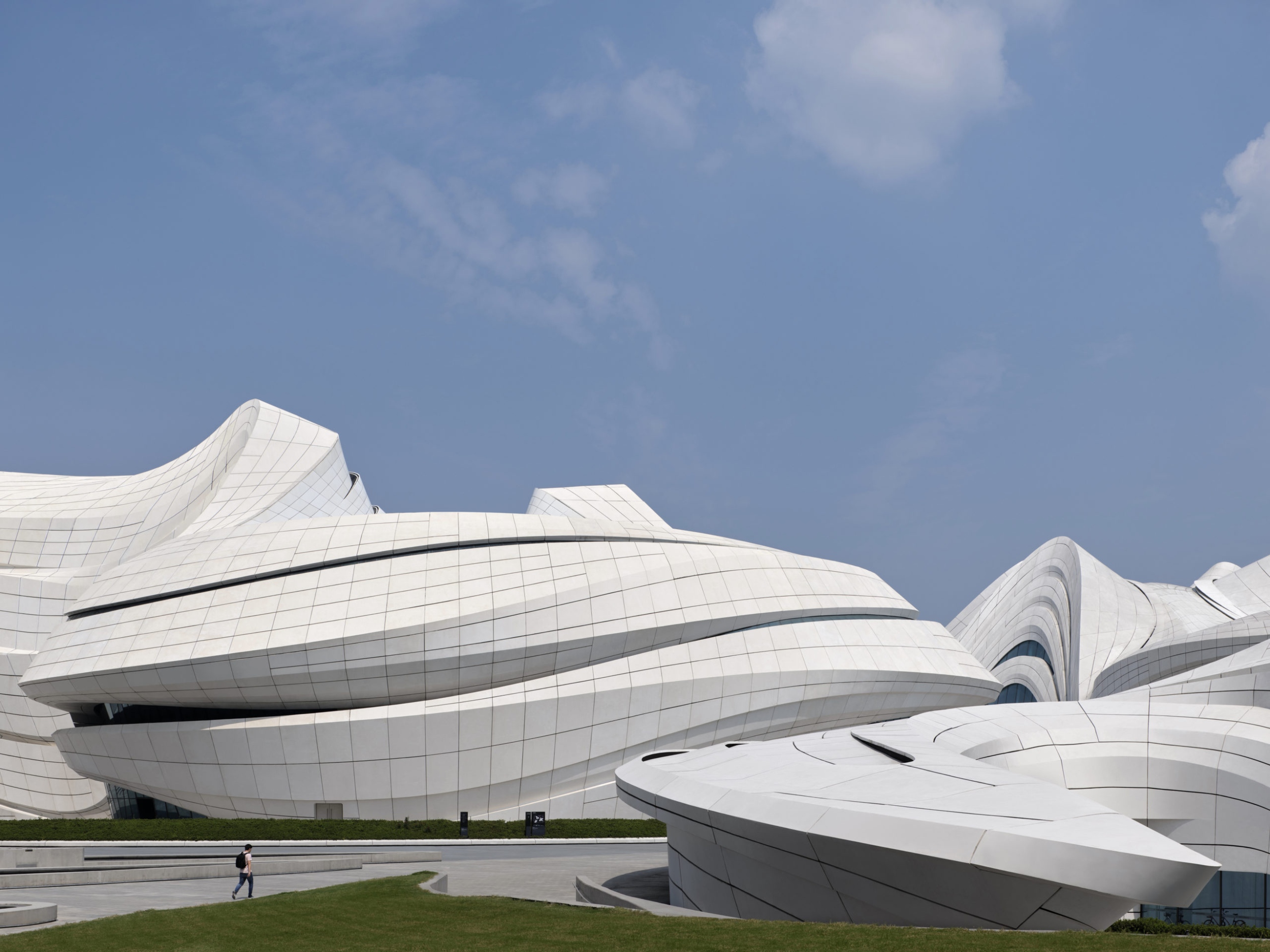 Zaha Hadid: Changsha Meixihu International Culture&Arts Center, fotó: Virgile Simon Bertrand