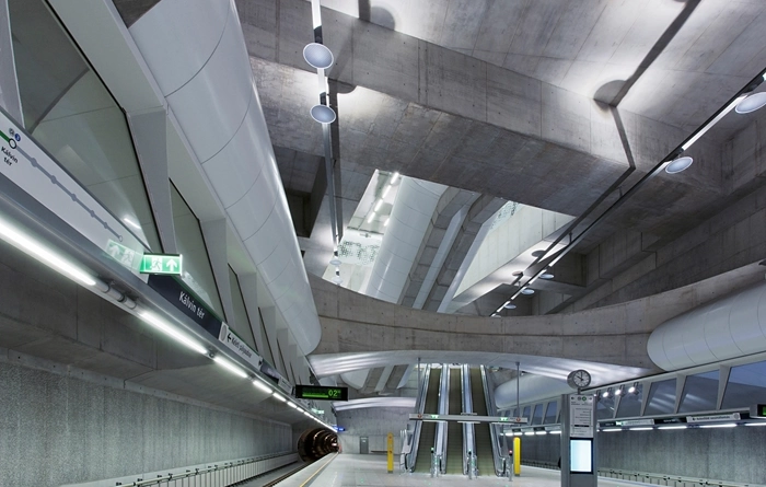 Palatium Stúdió: 4-es metró Kálvin téri állomás