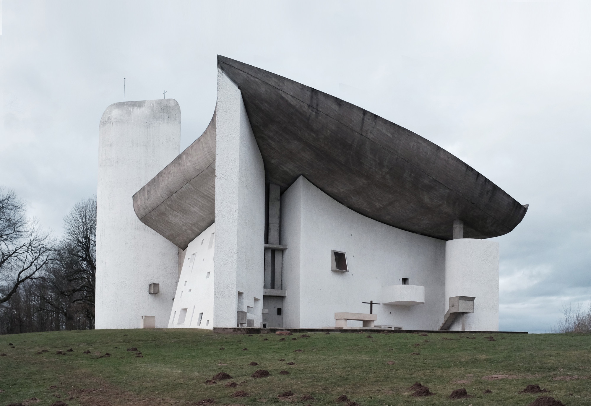 Le Corbusier: Ronchamp Chapel