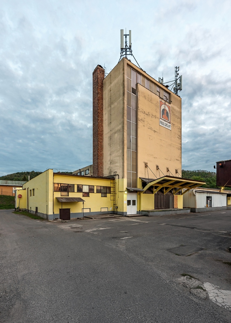 Kenyérgyár | Salgótarján modern építészete 1945-1990
