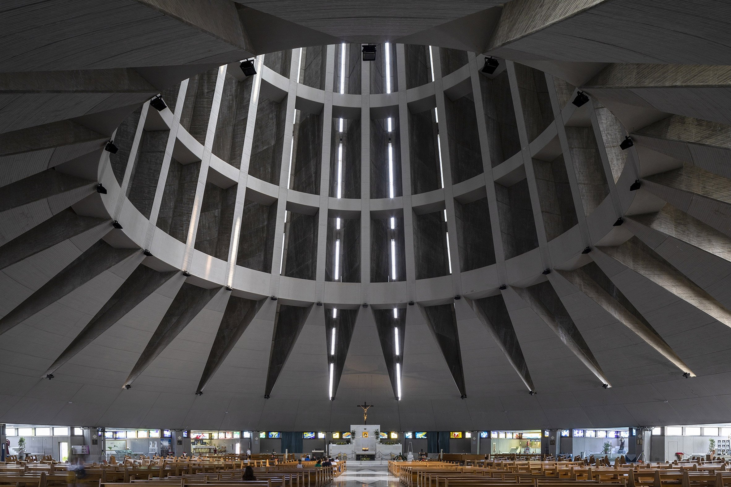 Our Lady of Tears Sanctuary, Syracuse, építészet: Michel Andrault and Pierre Parat (1994), fotó: Roberto Conte