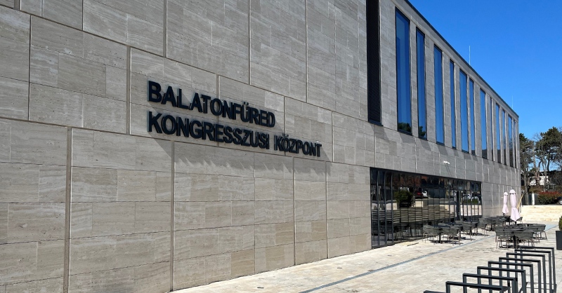 Építőipari Nívódíjat kapott a Balatonfüredi Kongresszusi Központ