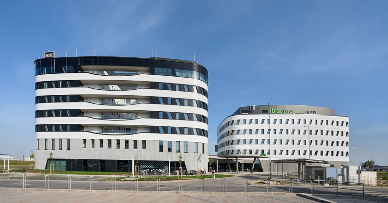 Új TRIBE hotel nyílt a Liszt Ferenc Repülőtéren