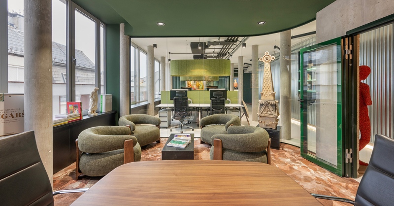 Franklin ház – Open office terek és parkolóház egyben