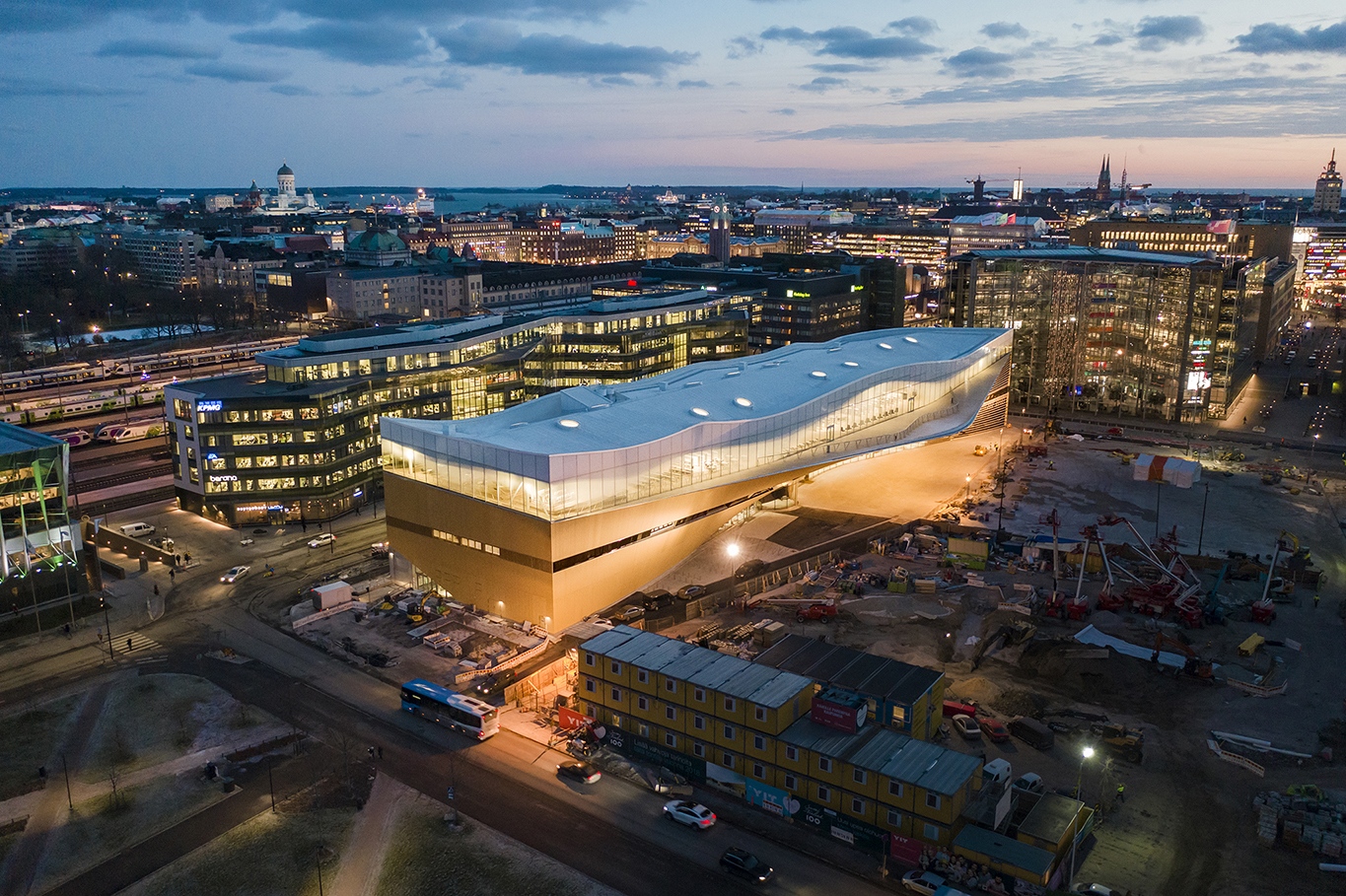 Helsinki Central Library Oodi - építész: ALA Architects Ltd. - fotó: Tuomas Uusheimo