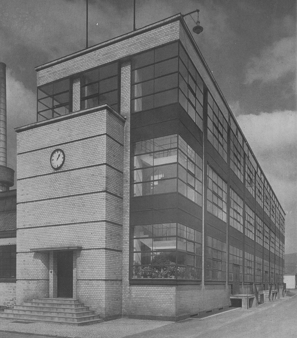 A Fagus-gyár, Alfeld an der Leine (1911-1914) (Kép forrása: Preisich Gábor: Walter Gropius)