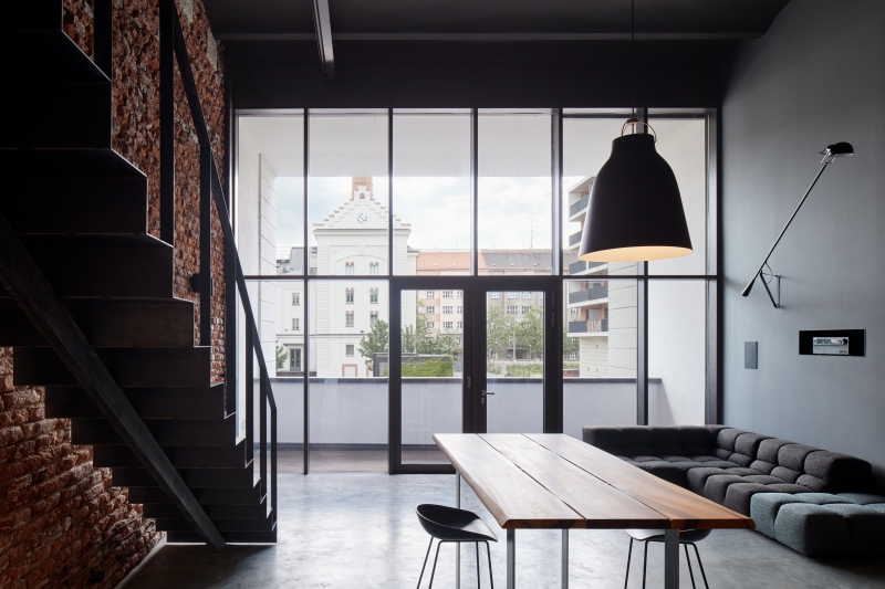 Sörfőzdéből loft lakás Prágában