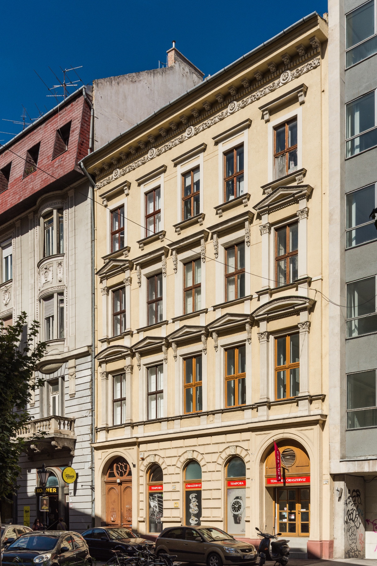A Semmelweis utca 15. szám alatti bérház (Fotó: Kis Ádám / Lechner Tudásközpont)