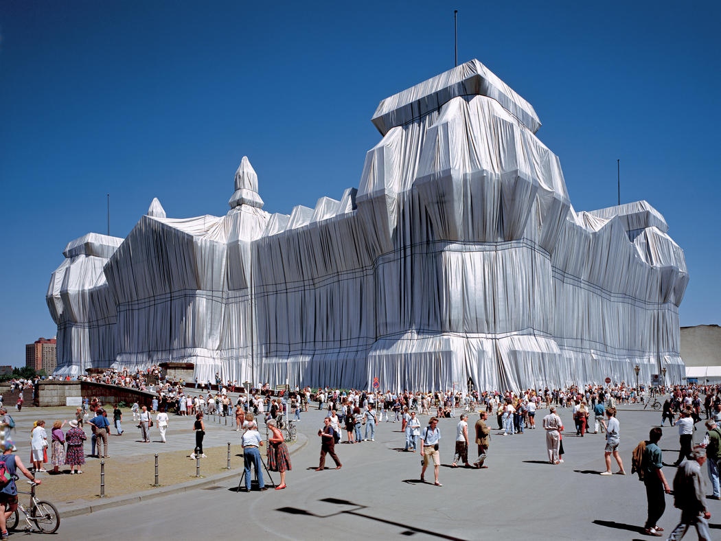 A becsomagolt Reichstag - Fotó: Christo