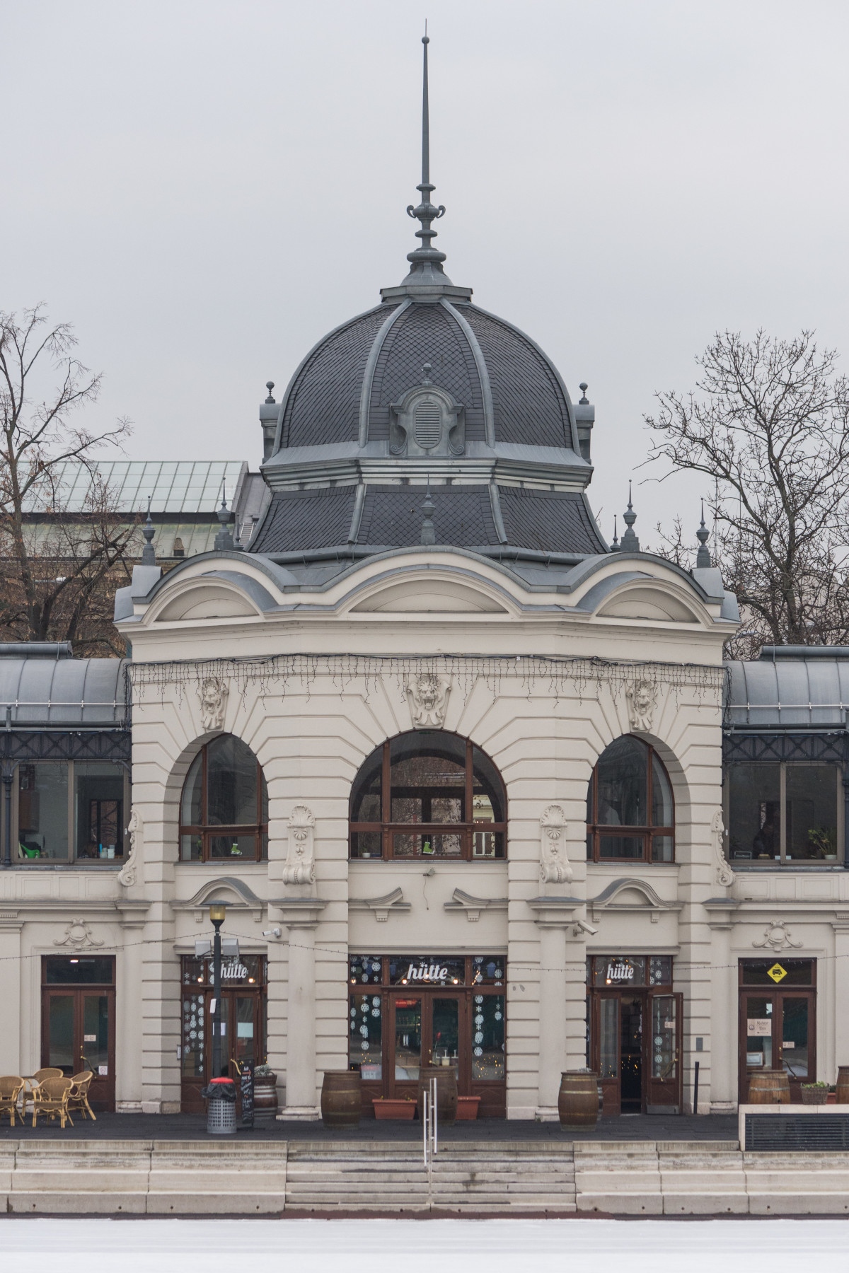 A csarnok homlokzatának részlete (Fotó: Kis Ádám / Lechner Tudásközpont)