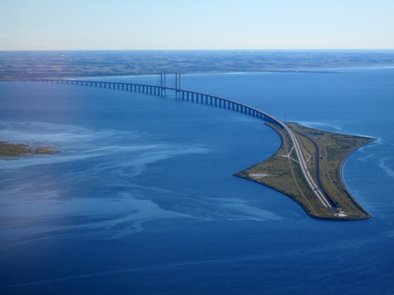13 év festés vár az Øresund hídra