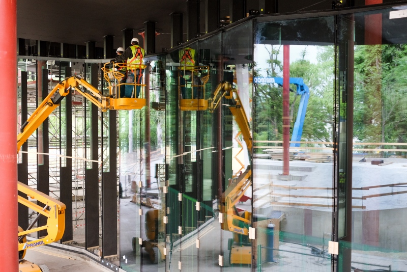 Különleges üvegfallal ért mérföldkőhöz a Magyar Zene Háza építése