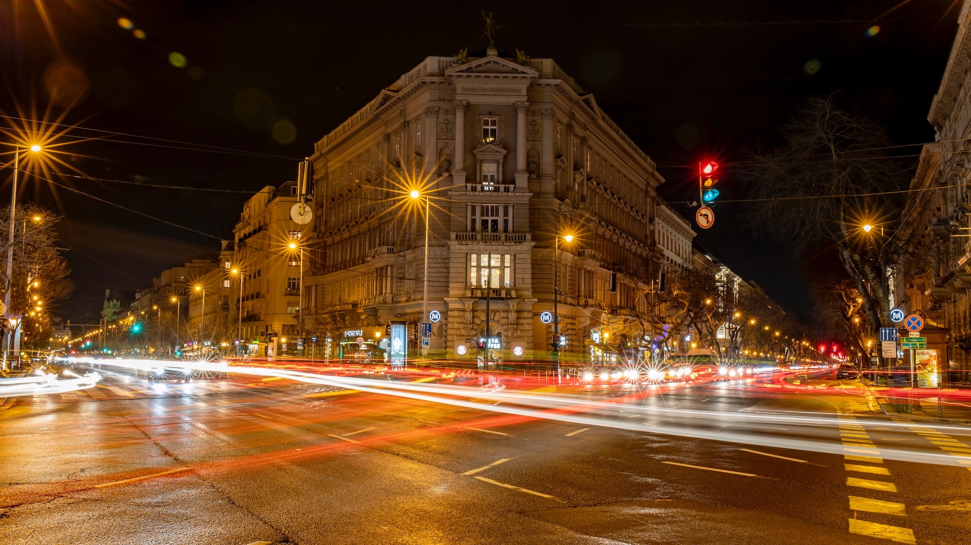 helyszíni találkozón avenue