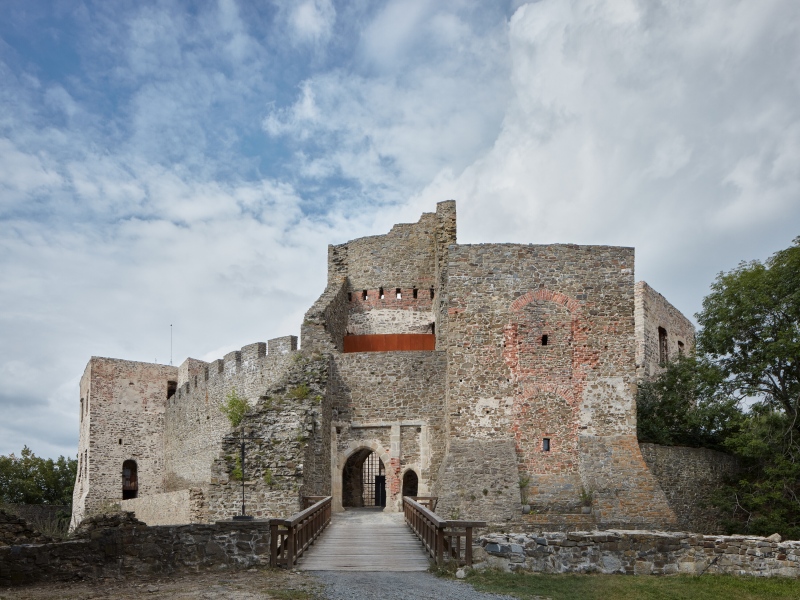 Modern építészeti megoldásokkal újult meg Csehország második legjelentősebb középkori vára