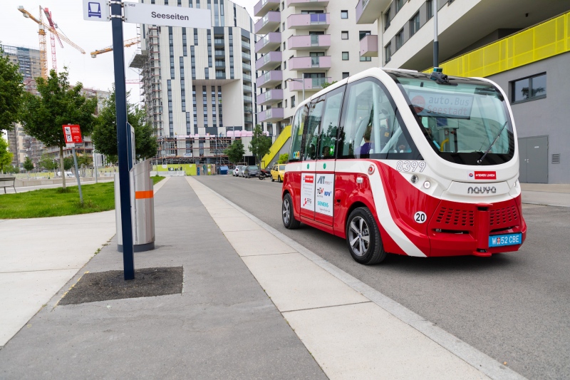 Már csak június végéig közlekednek az önvezető buszok a bécsi okosvárosban