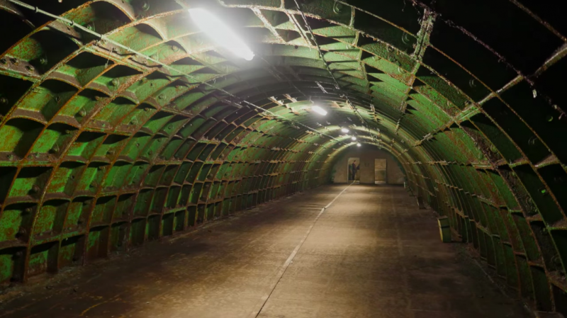 Egy szavazással bejuthat a 16 emelet mély Rákosi-bunkerbe