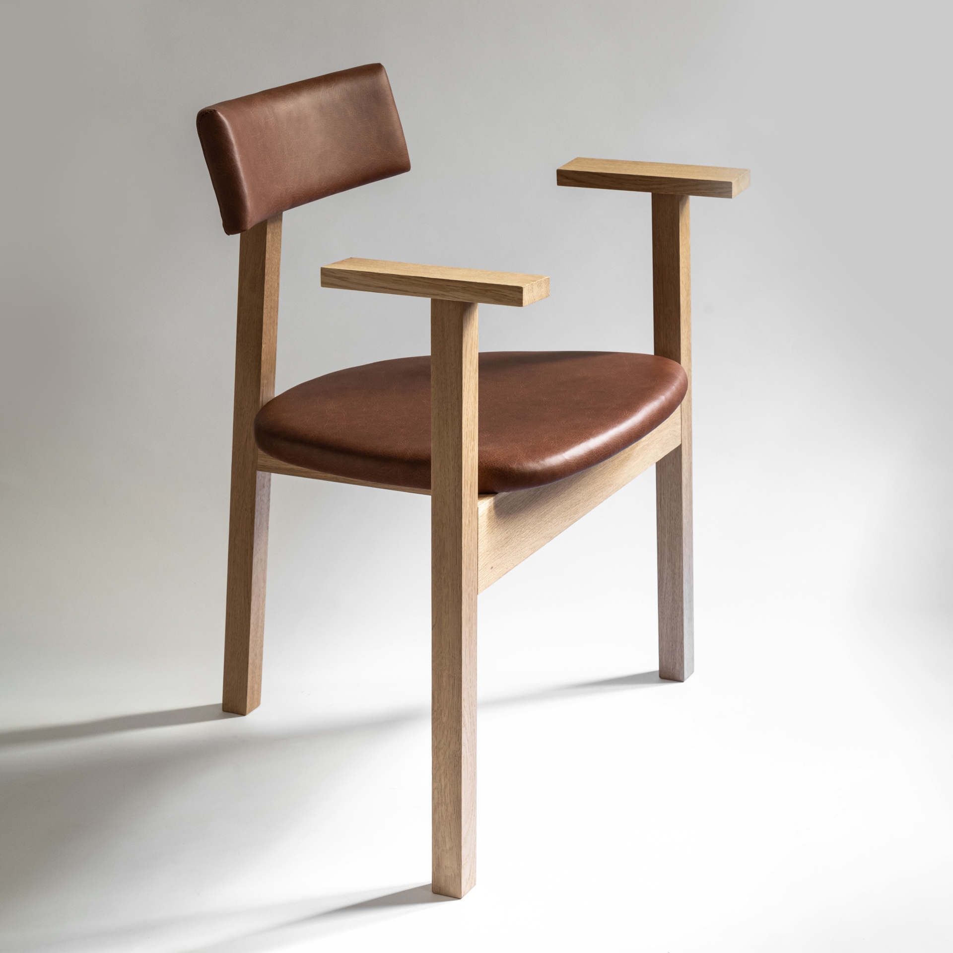 ONYX Műhely szék – koncepció terv: URBA, gyártmányterv: KOMOK, termékfejlesztés és gyártás: KOMOK