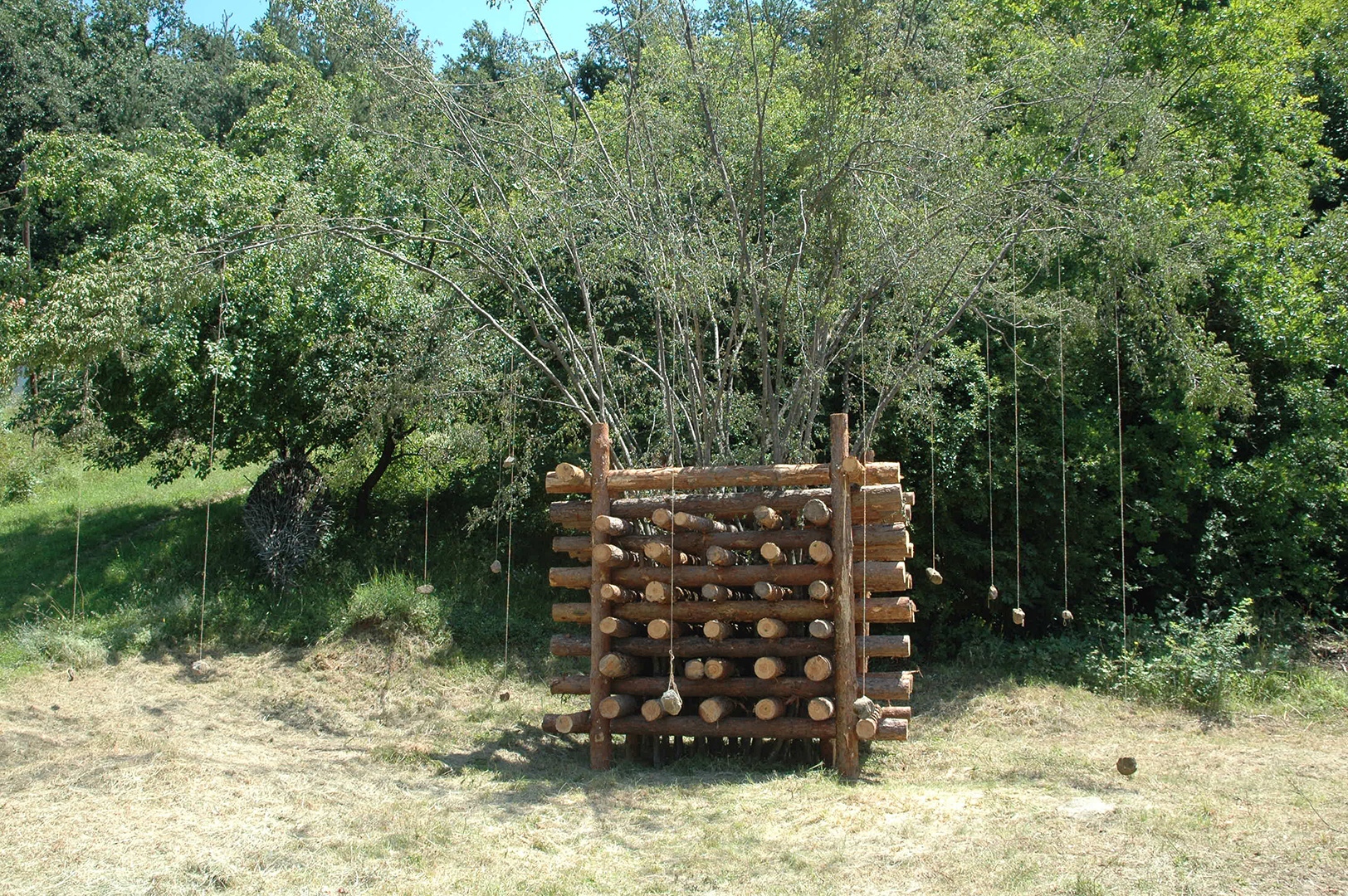 Statikus jel. Bulgária 2013. 60x300x300 cm