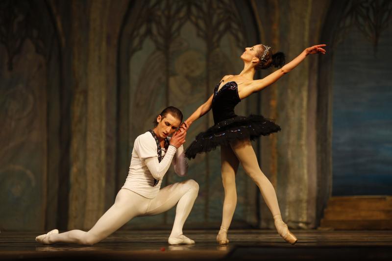 A hattyúk tava turnézni jön Magyarországra 