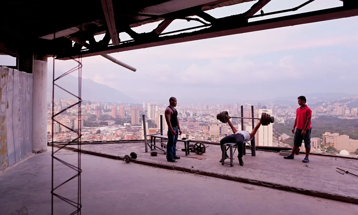 Torre David, Caracas, Venezuela. Fotó: Iwan Baan