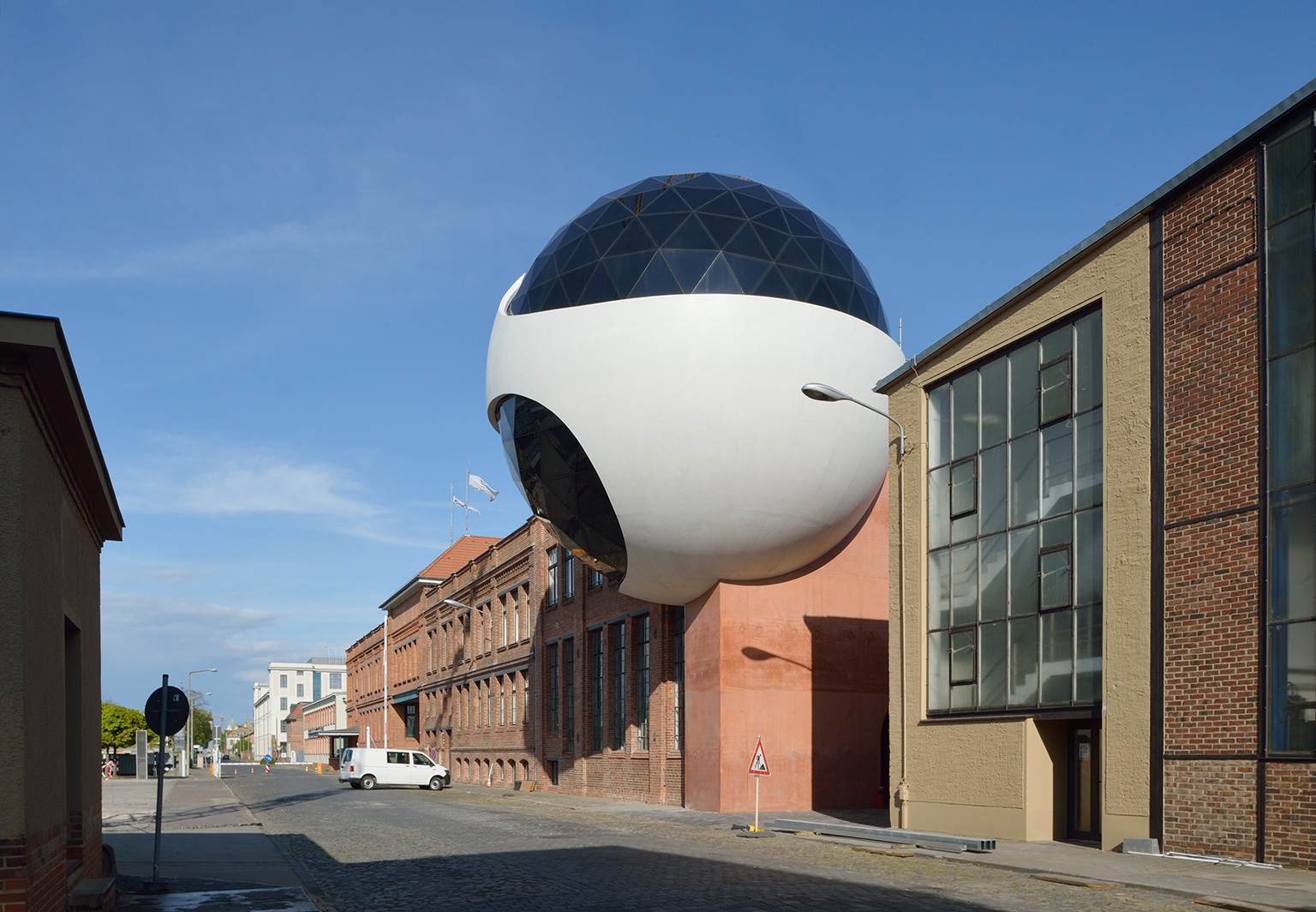 Niemeyer Sphere, Techne Sphere Leipzig, Oscar Niemeyer 2020.