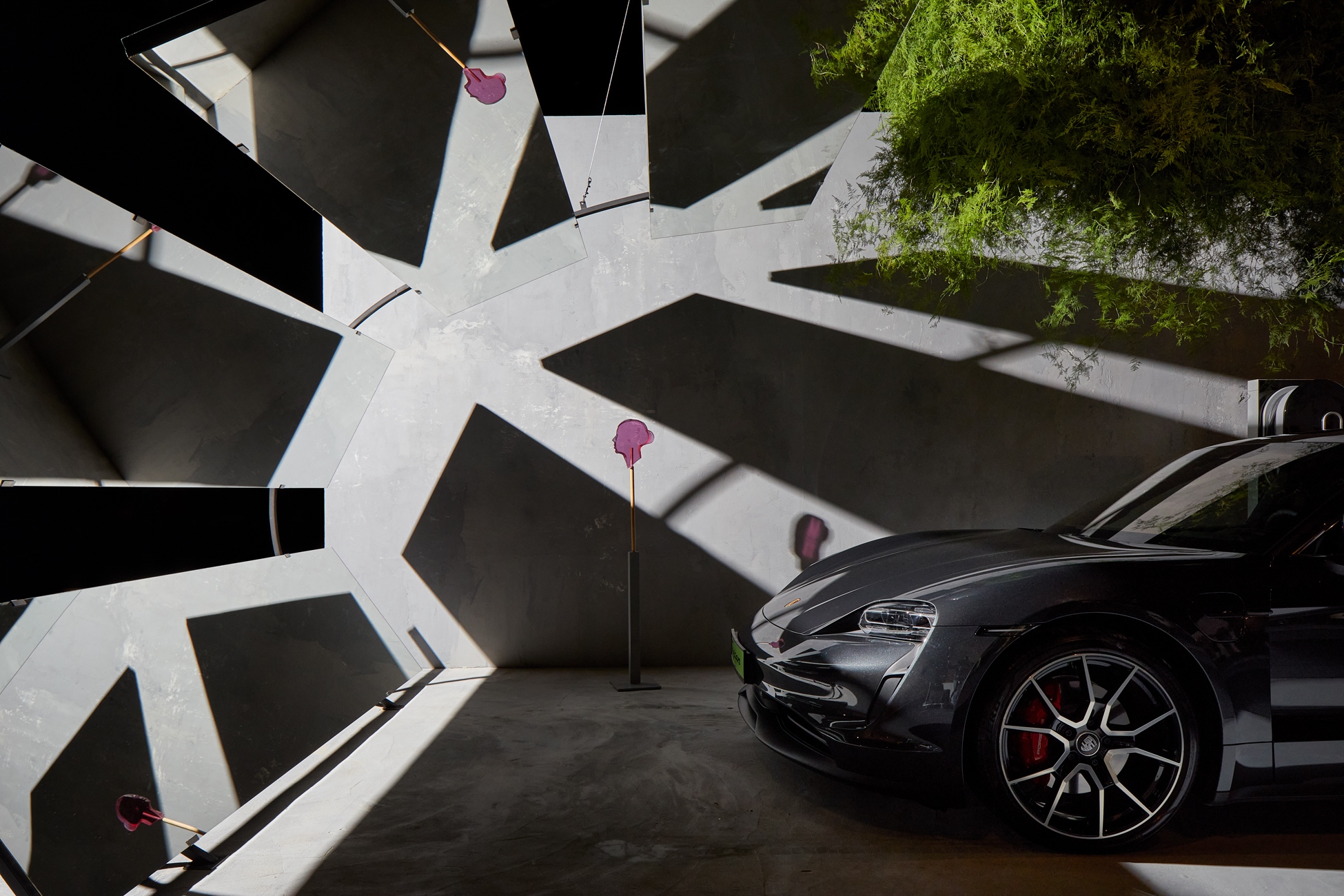 A Porsche designgarázs terve a 2021-es S/ALON kiállításra. Technológia, tempó és az ember érzékeny találkoztatása. Fotó: Barbay Csaba