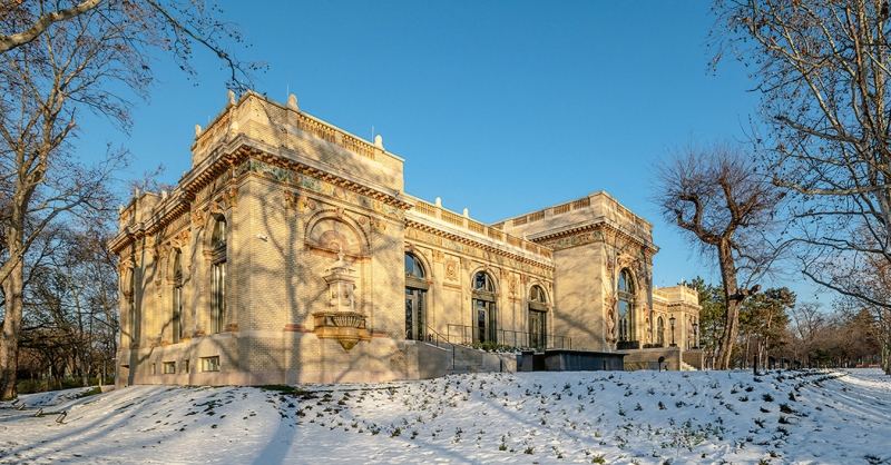 A Millenium Házának keresztelt egykori kiállítási pavilon teljesen visszanyerte impozáns küllemét