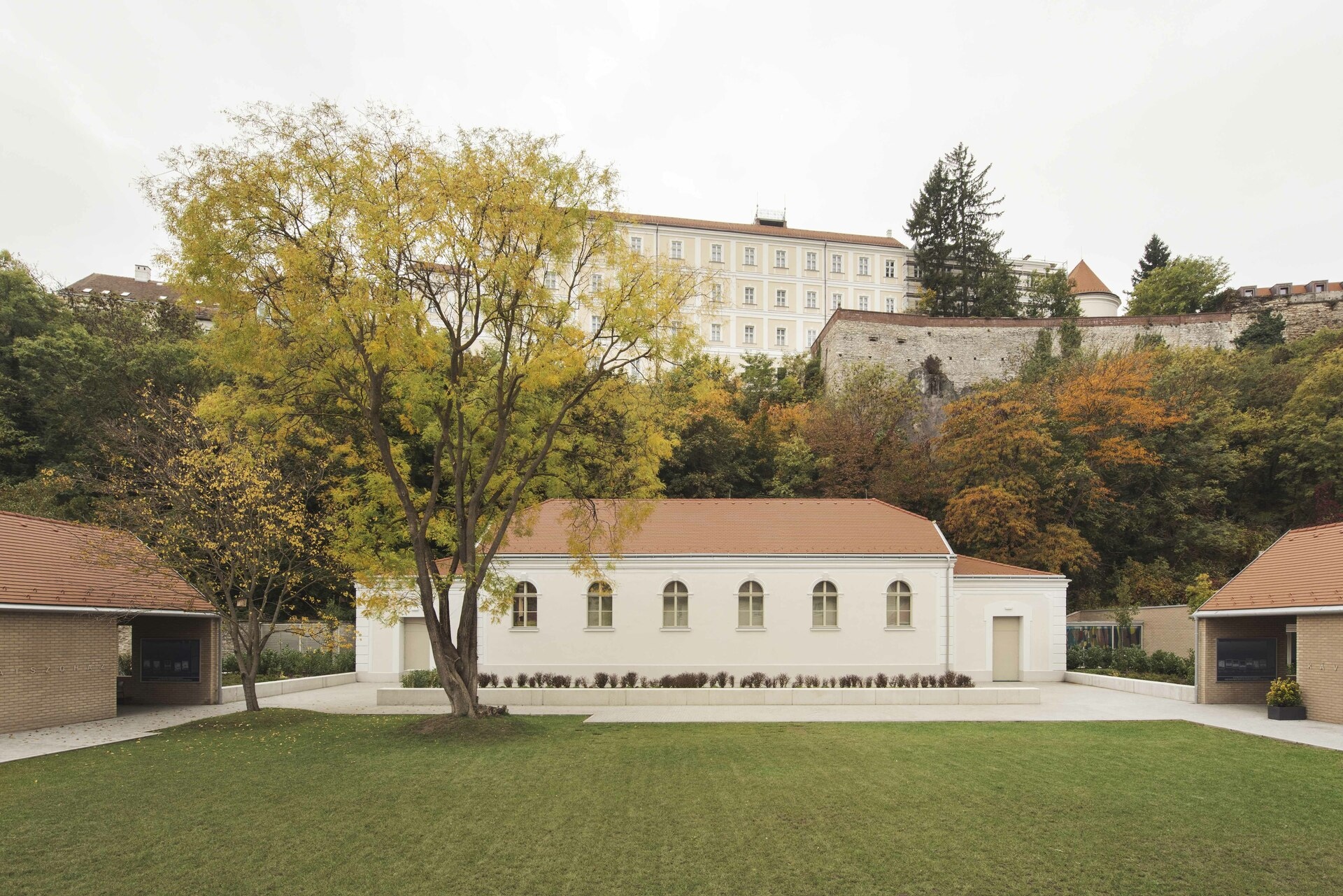 Kabóca Bábszínház Veszprém, Veszprém, Magyarország - Tervező: Kalmár László, Zsuffa és Kalmár Építész Műterem - Fotó:Varga Marietta
