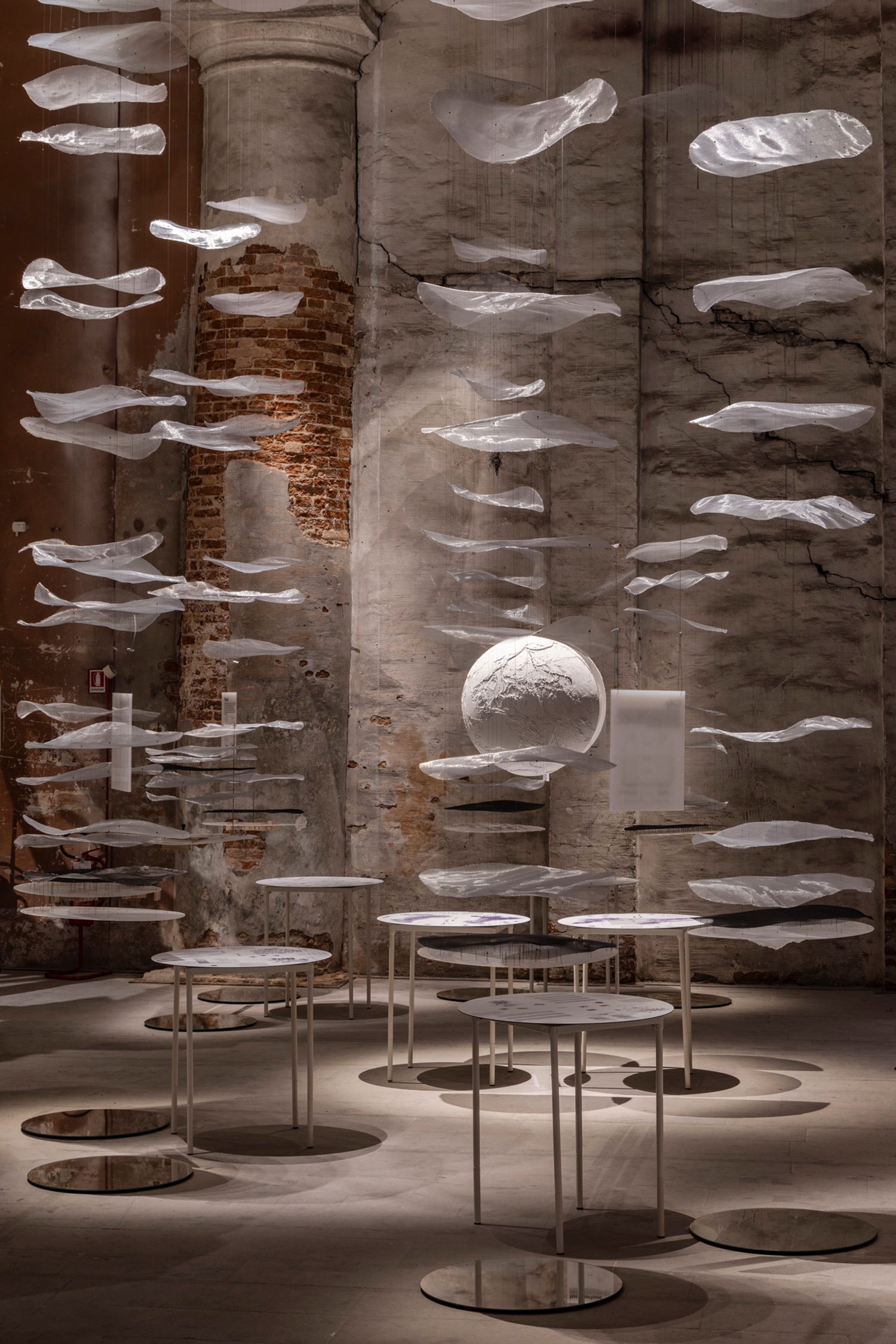 Anthony Acciavatti: Grounded Growth, Fotó: Marco Zorzanello, La Biennale di Venezia