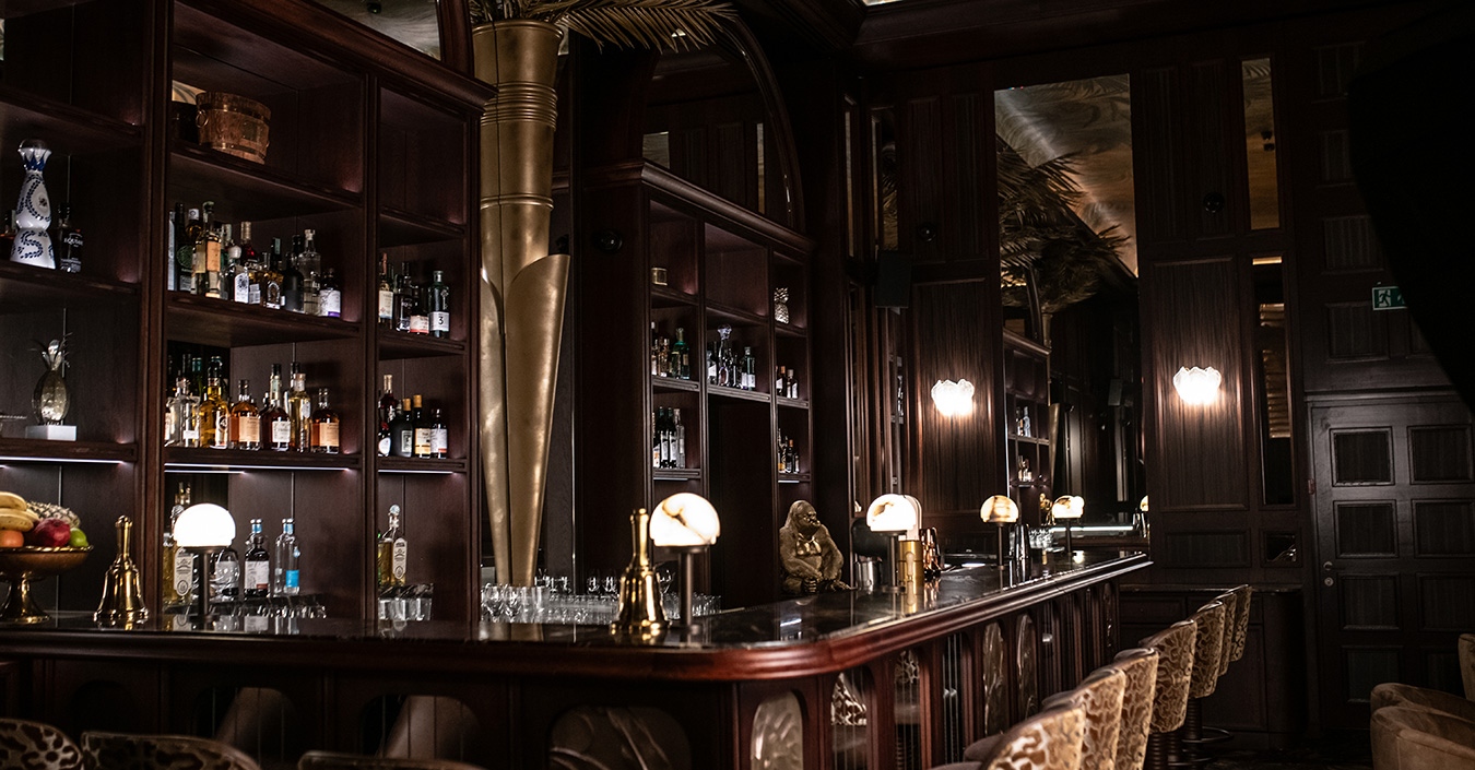 Megnyílt a Lazy Lion bár az Adria Palotában (x)