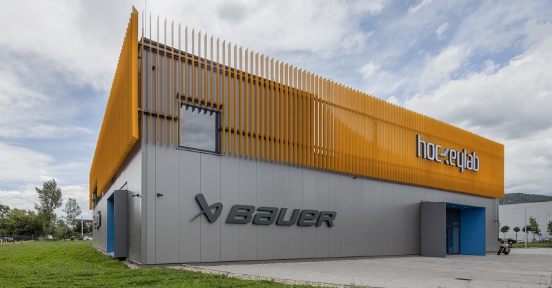 Üzletet, raktárat és irodákat is rejt a Hockeylab új épülete