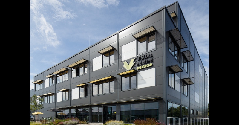 Gondolatok a Visual Europe Group fóti iroda- és raktártömbjéről