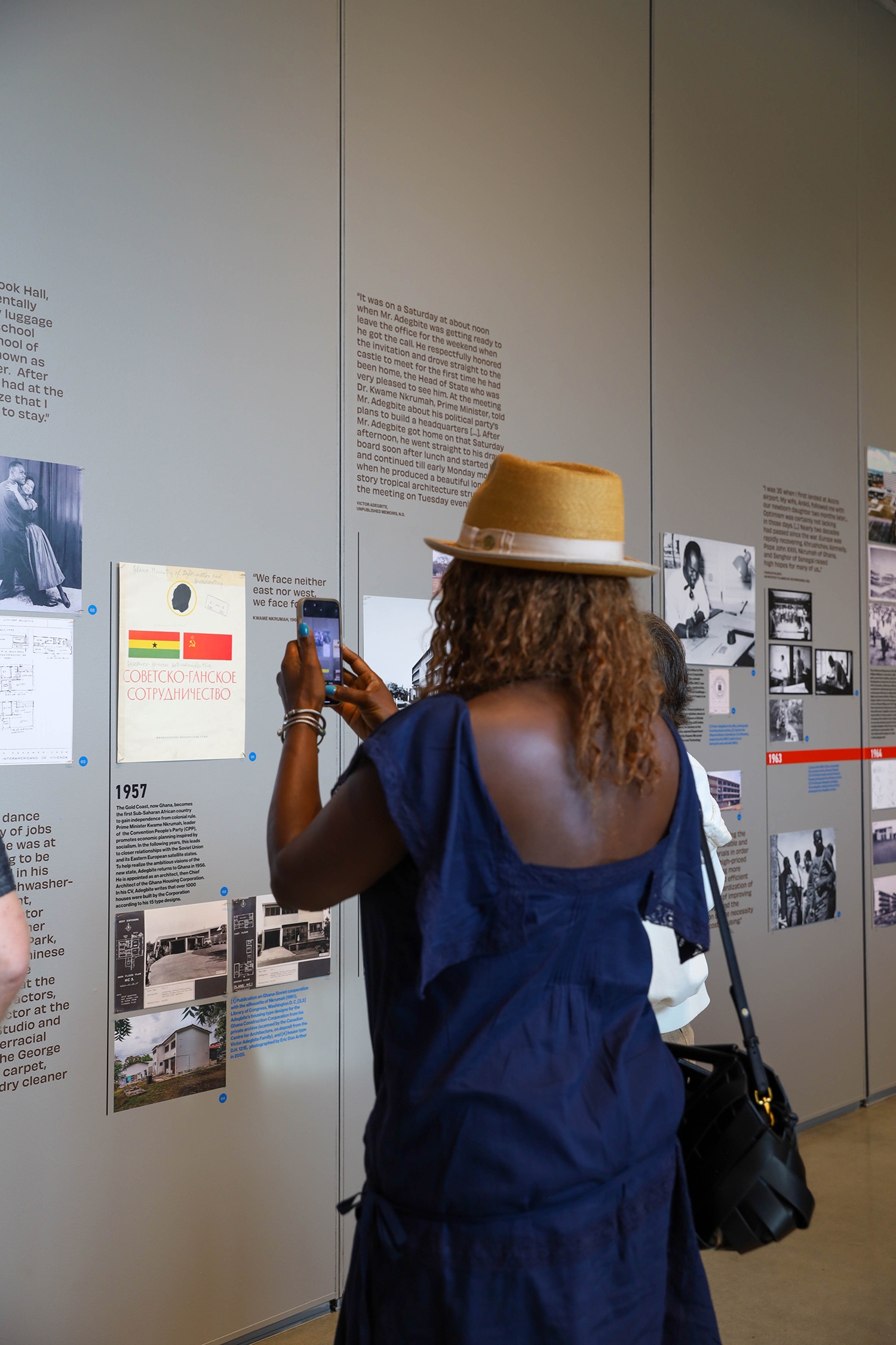 Képek a megnyitóról. Fotó: Alicia Mara