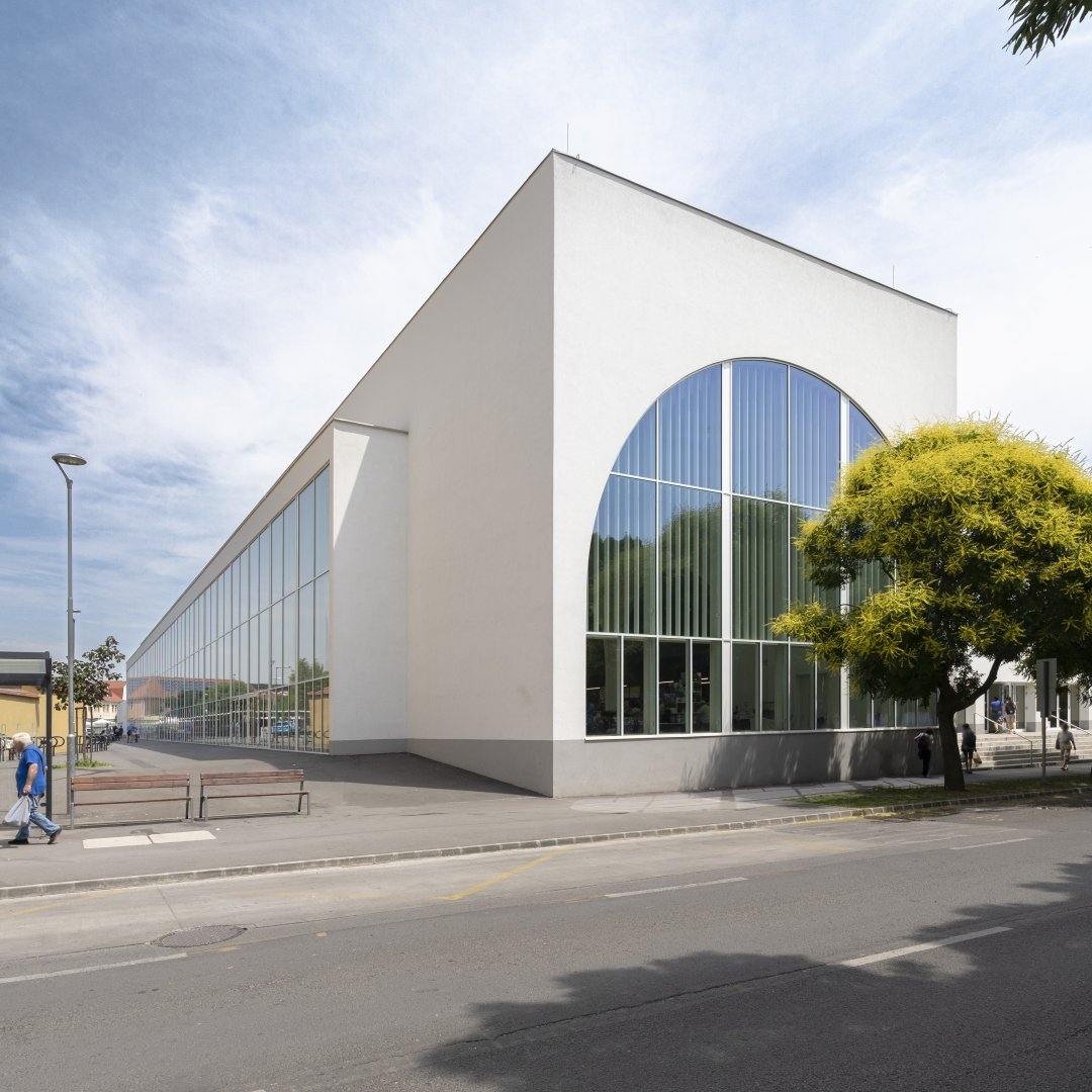 A legutóbbi győztes a Pécsi Vásárcsarnok volt