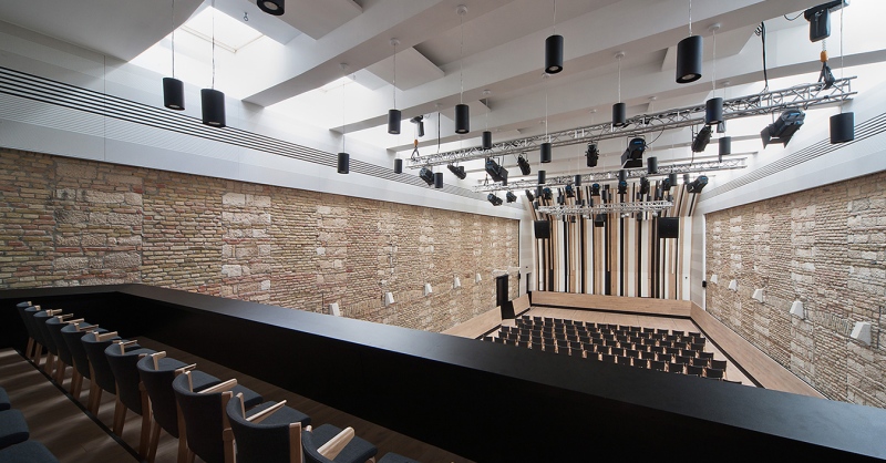 Fekete-fehér, igen-nem: a Budapest Music Center épülete