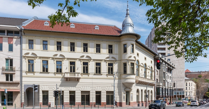 Így lett Márai Sándor Művelődési Ház az egykori Budai polgári kaszinóból