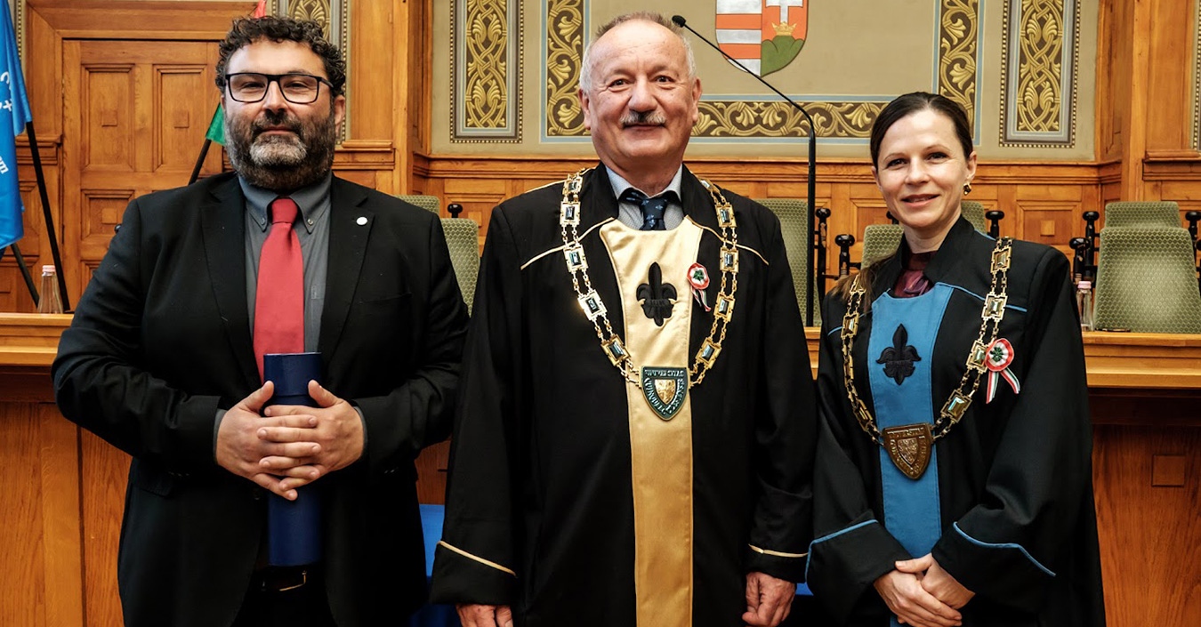 Díszdoktori és címzetes egyetemi tanári címet kapott a Pécsi Tudományegyetem két nemzetközi professzora