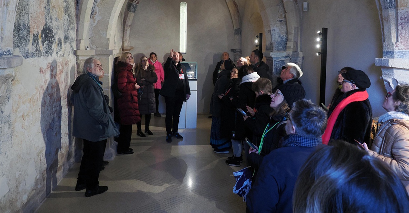 Rendhagyó veszprémi várséták indulnak építészek vezetésével