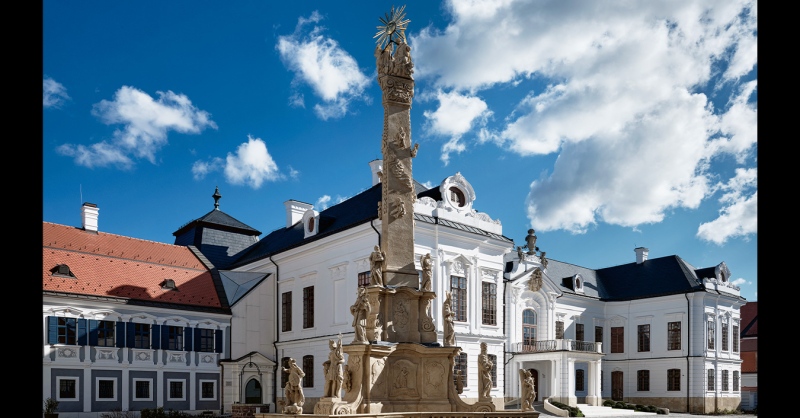 Intakt szépség, eredeti méltóság – A Veszprémi Érseki Palota felújításáról